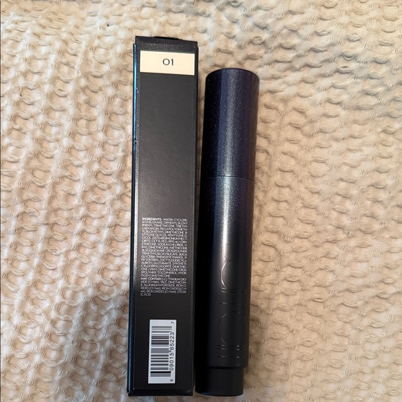 Surratt Surreal Skin Foundation Wand - Picture 2 of 3